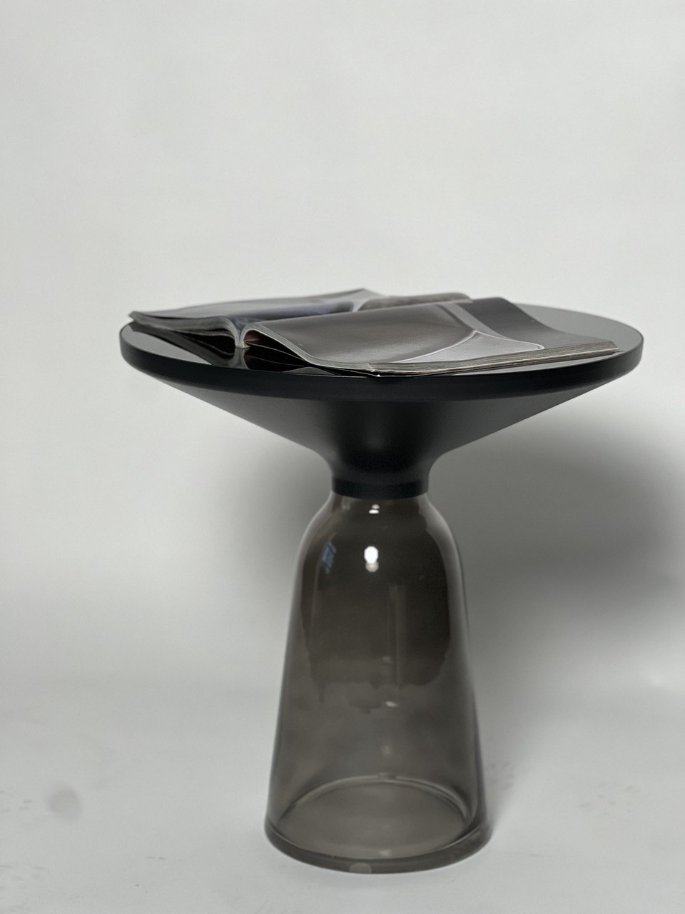 Bell side Table