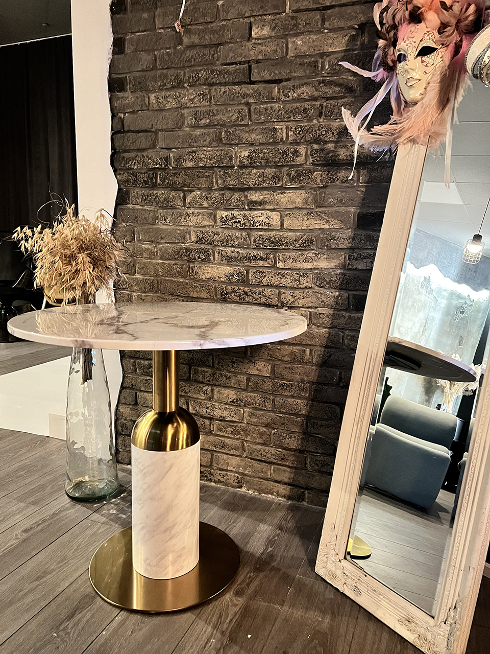 Round Marble Table