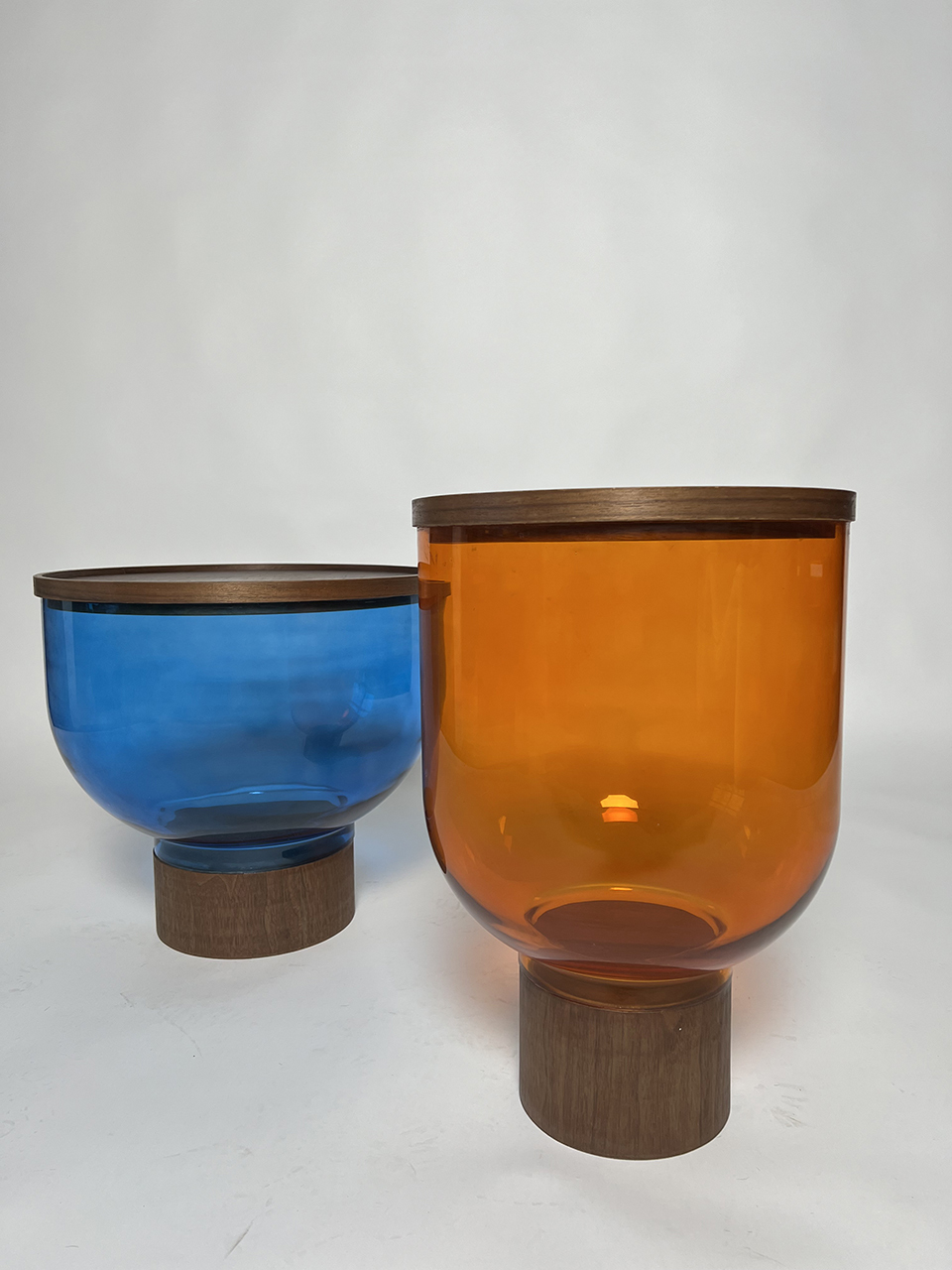 Glass Side Table. 8Ellement